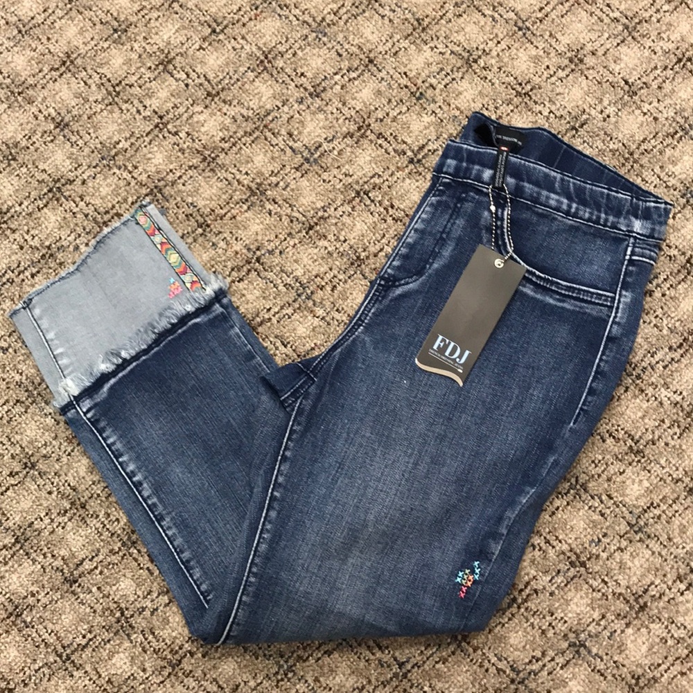 FDJ Pull on Crop Jeans